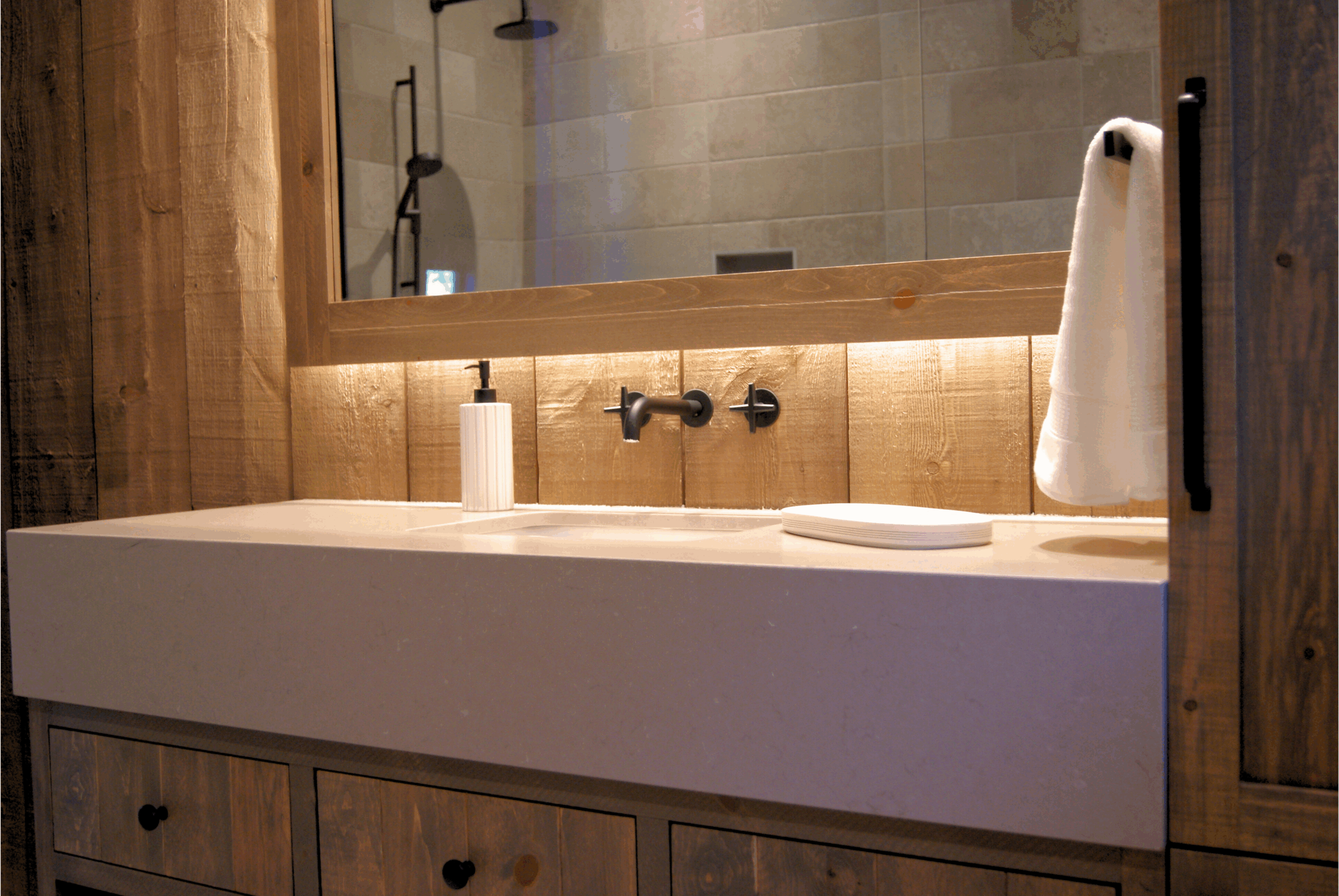Projet Estrie, Lac Memphrémagog, Magog, Luxe, moderne, Farmhouse, cuisine, salle de bain, garage, résidence secondaire, haut de gamme Design Architecture
